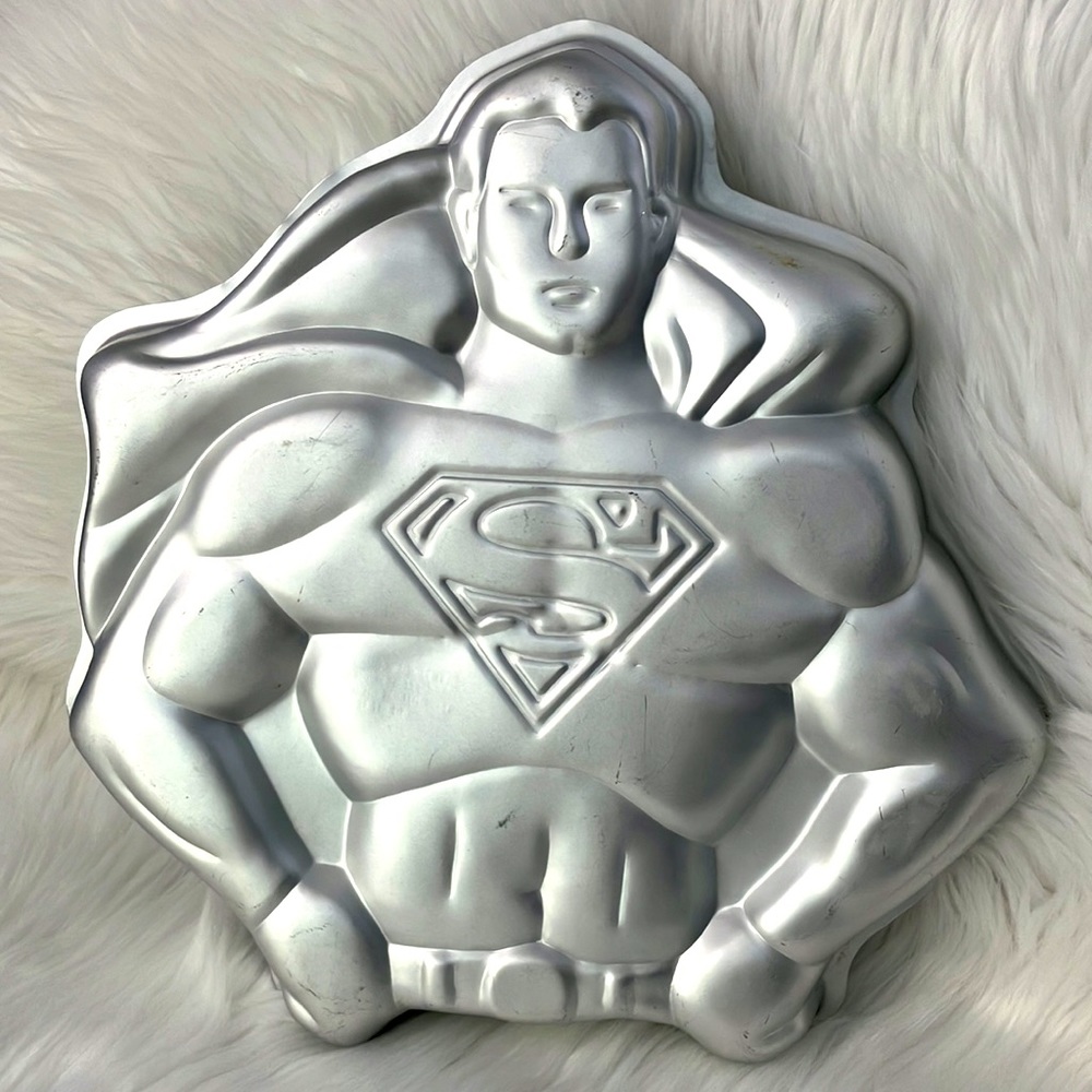 DC Comics | Vintage 1977 Superman Cake Pan Tin